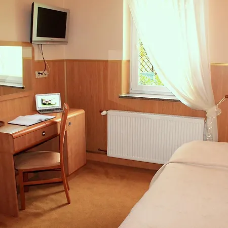 Parkowa - Ze Sniadaniem Aparthotel 3*