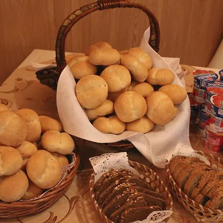 Parkowa - Noclegi Ze Sniadaniem Aparthotel Nowa Ruda