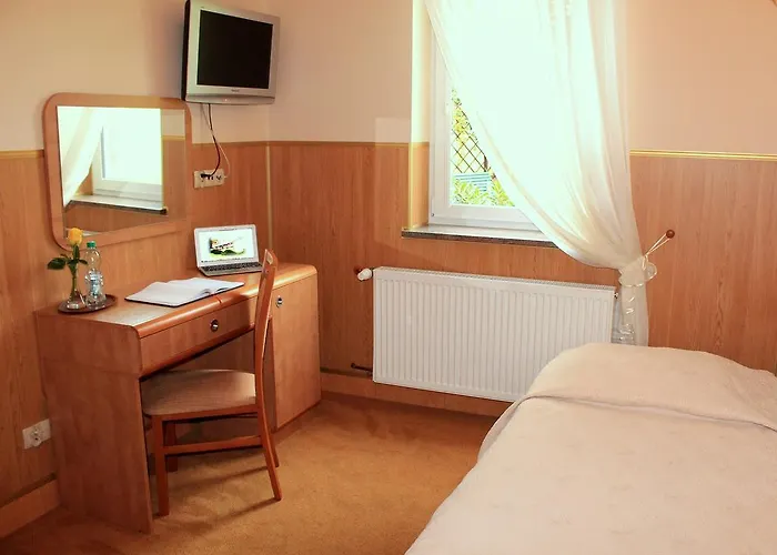 Parkowa - Ze Sniadaniem Aparthotel 3*