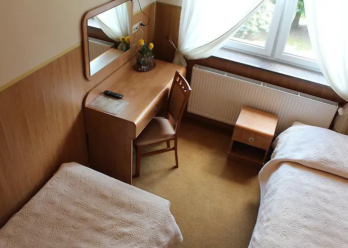 Parkowa - Noclegi Ze Sniadaniem Aparthotel Nowa Ruda