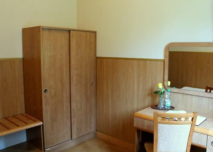 Aparthotel Parkowa - Ze Sniadaniem Nowa Ruda