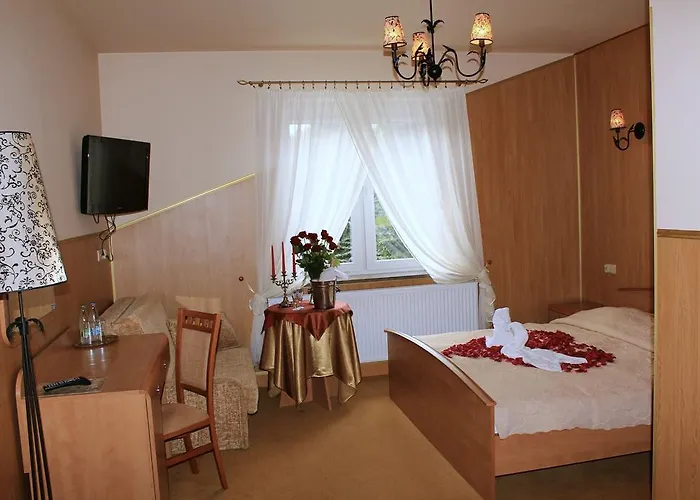 Parkowa - Noclegi Ze Sniadaniem Aparthotel Nowa Ruda